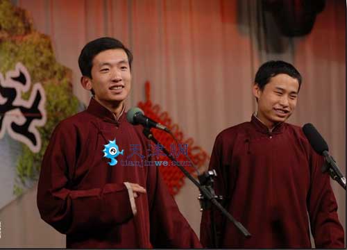 弟弟強忍悲痛賣命演出 救墜樓姐姐(圖)